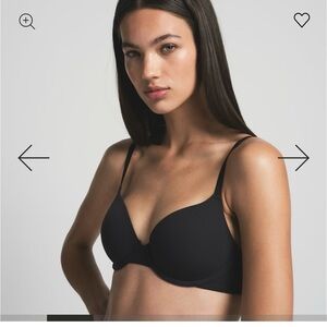 SKIMS FITS EVERYBODY T SHIRT BRA